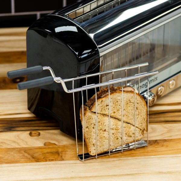 Heating up a sandwich with the magimix vision toaster sandwich backet accessory
