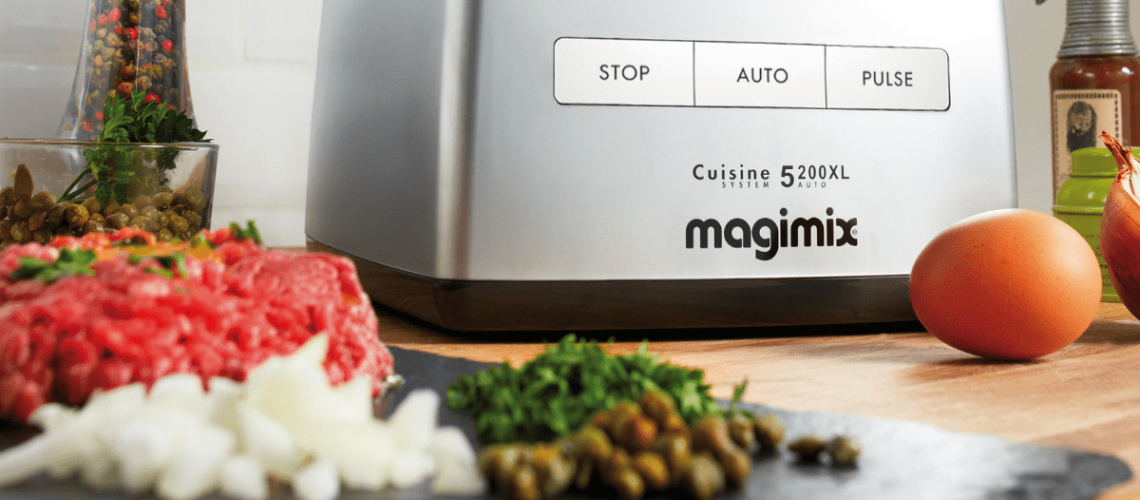 Magimix 5200XL Food Processor with ground beef